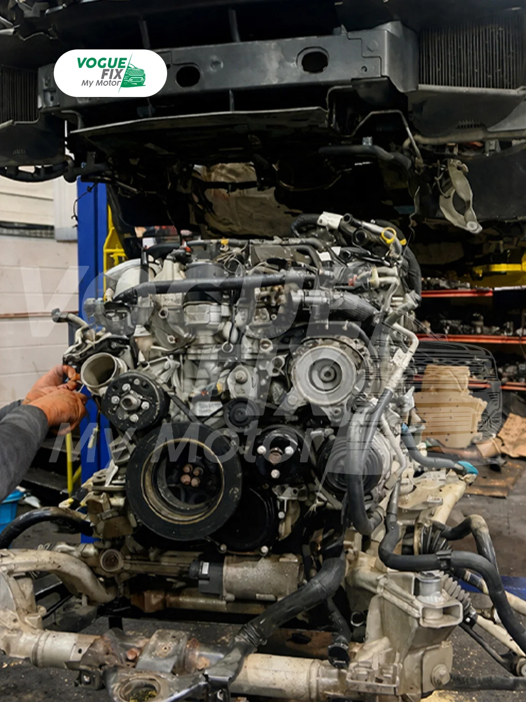Engine repair work at Vogue Fix My Motor workshop, Grays Essex — photo 10